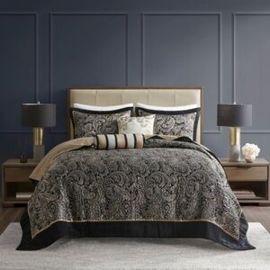 Madison Park Whitman 5-piece Jacquard Bedspread Set, Black NWT